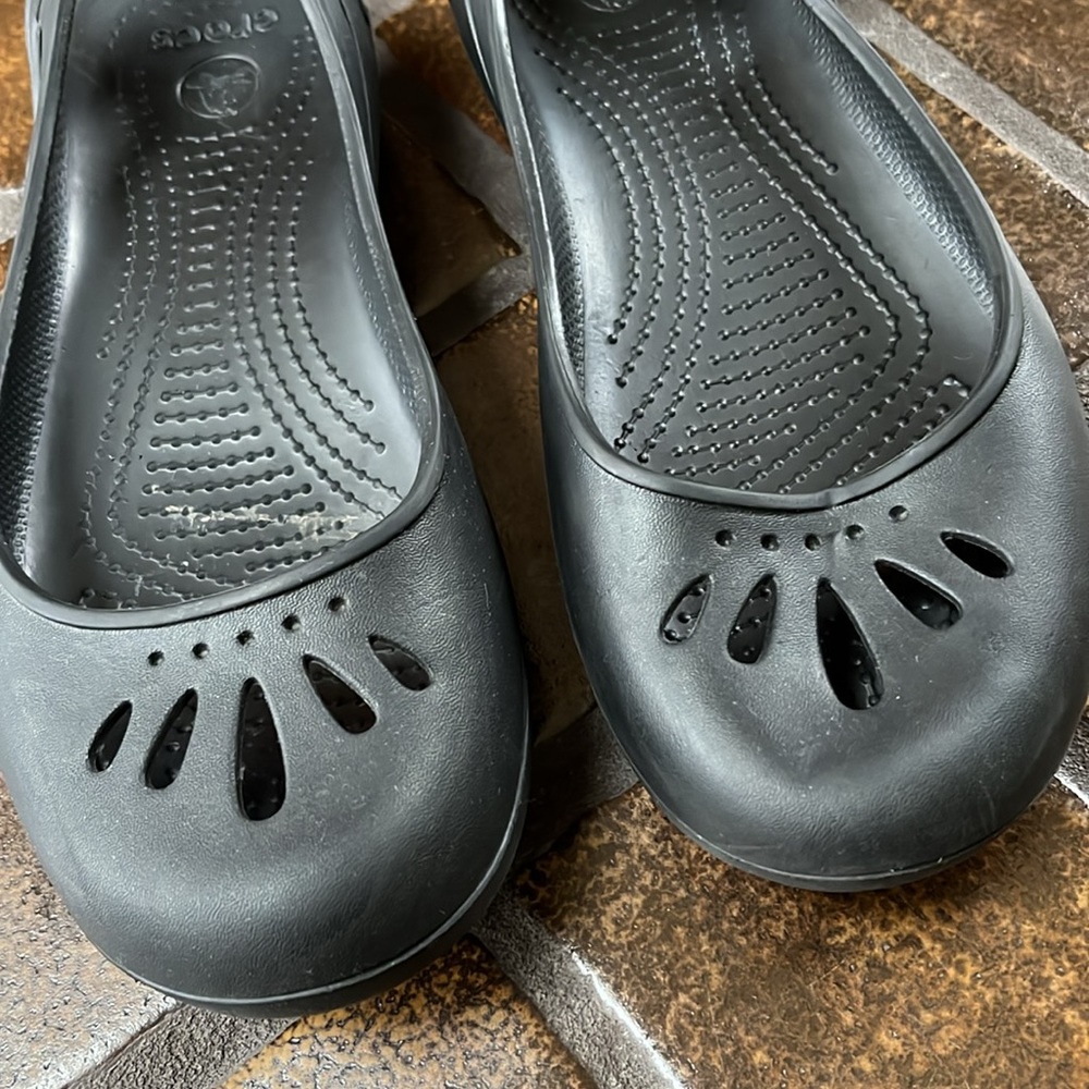 CROCS Black Kadee Mary Jane Slingback Flats - Picture 2 of 12